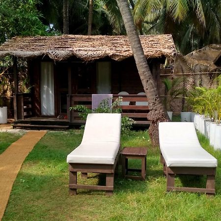 Mamagoa Beach Resort Mandrem Dış mekan fotoğraf